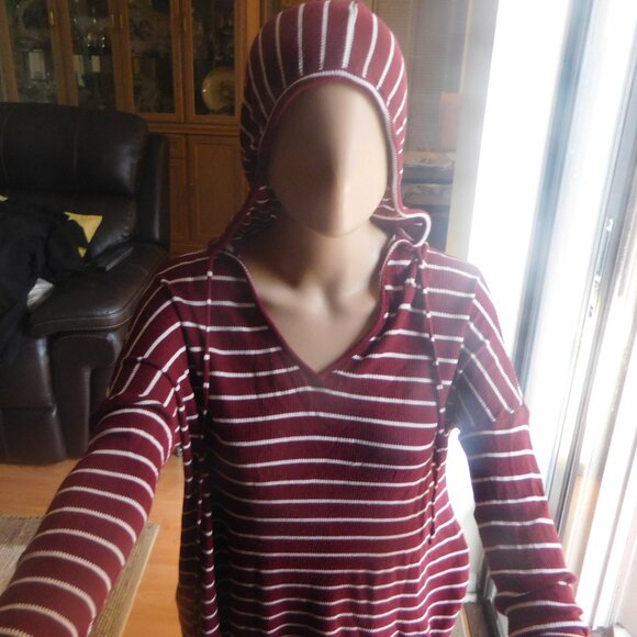 Fall ready, Hippie Rose Hooded Sweater – Maroon & White Stripes, Size Small - Picture 5 of 8